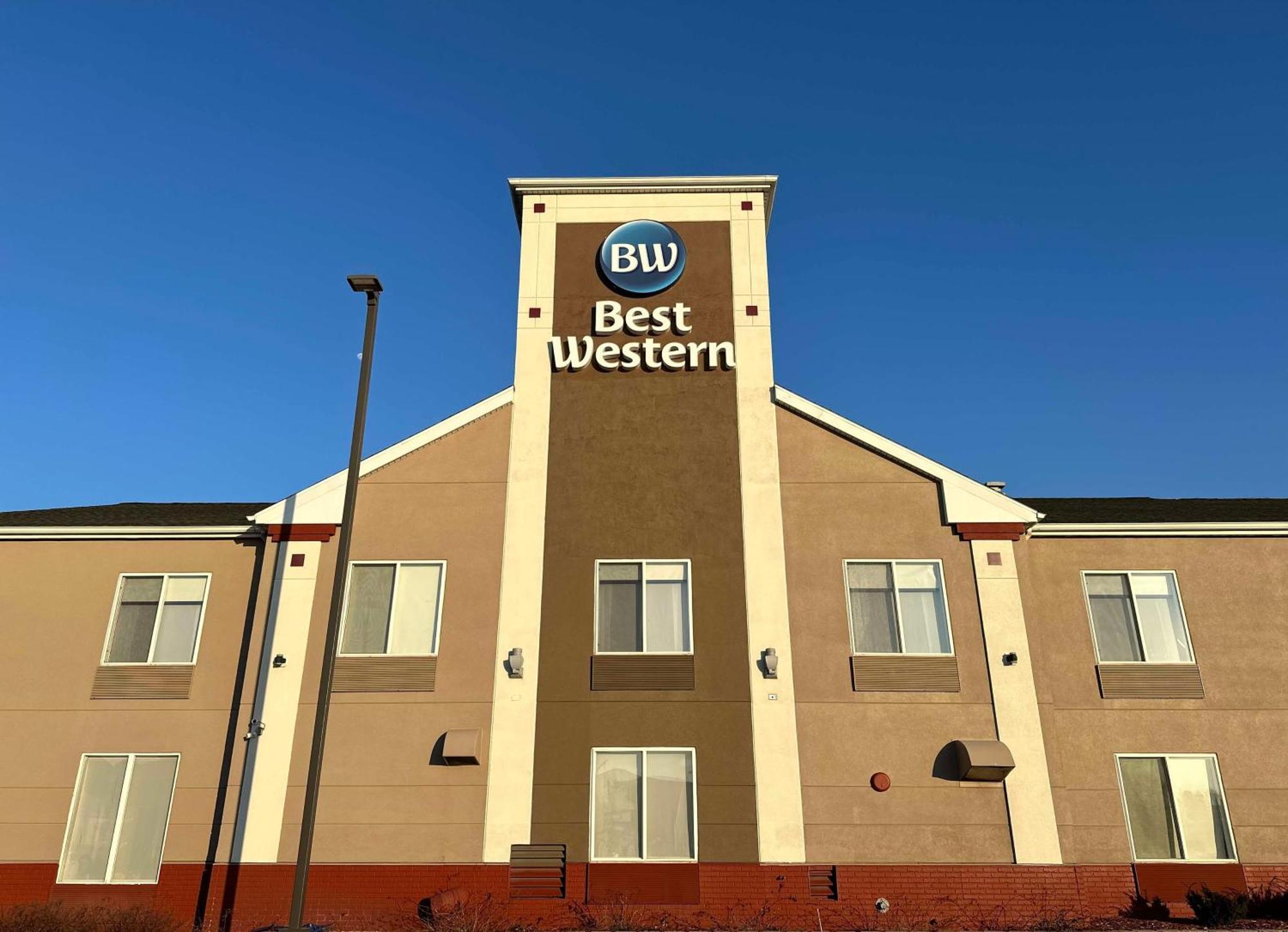 Best Western Watertown Exterior photo