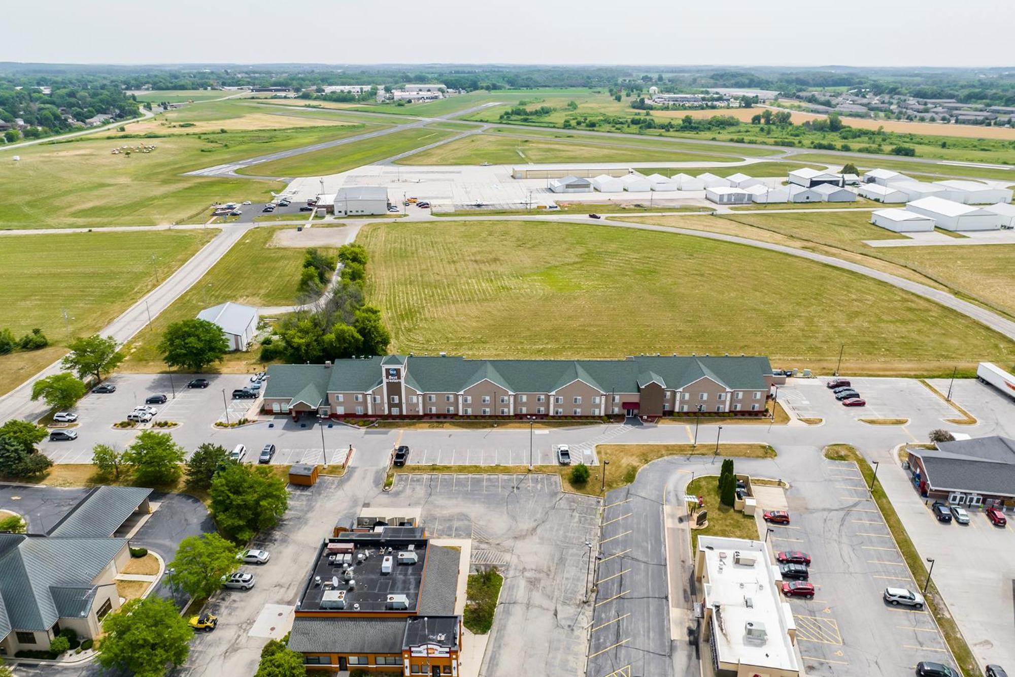 Best Western Watertown Exterior photo
