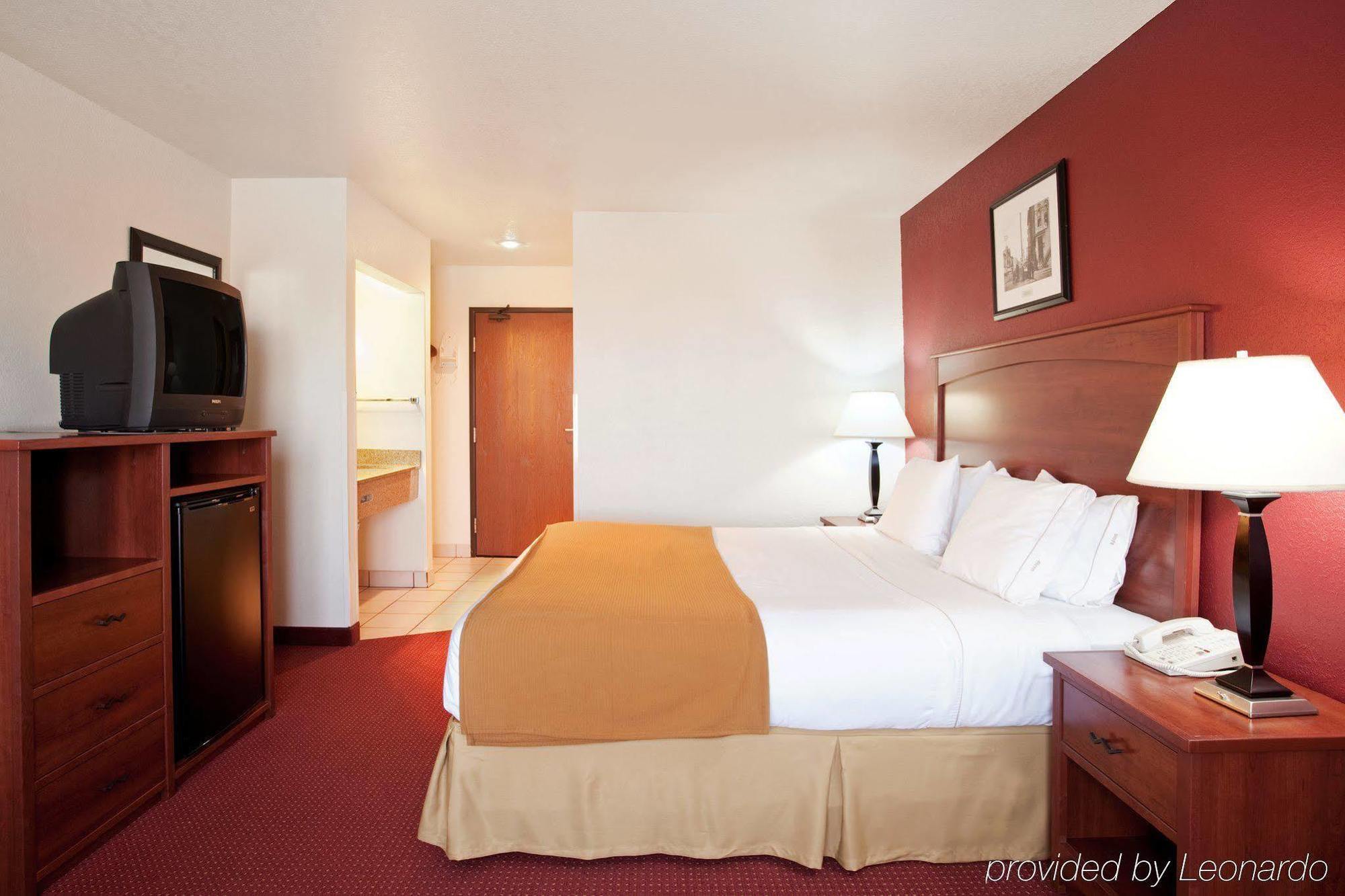 Best Western Watertown Exterior photo