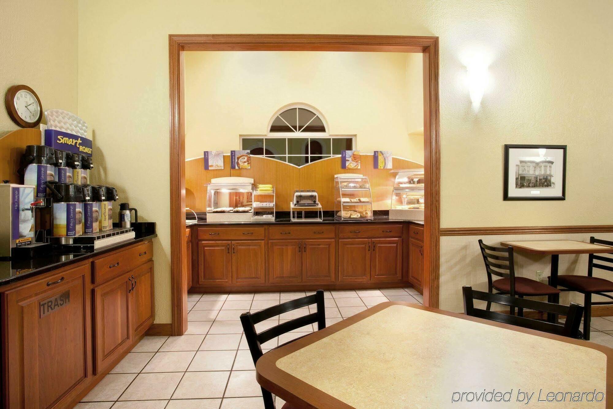 Best Western Watertown Exterior photo