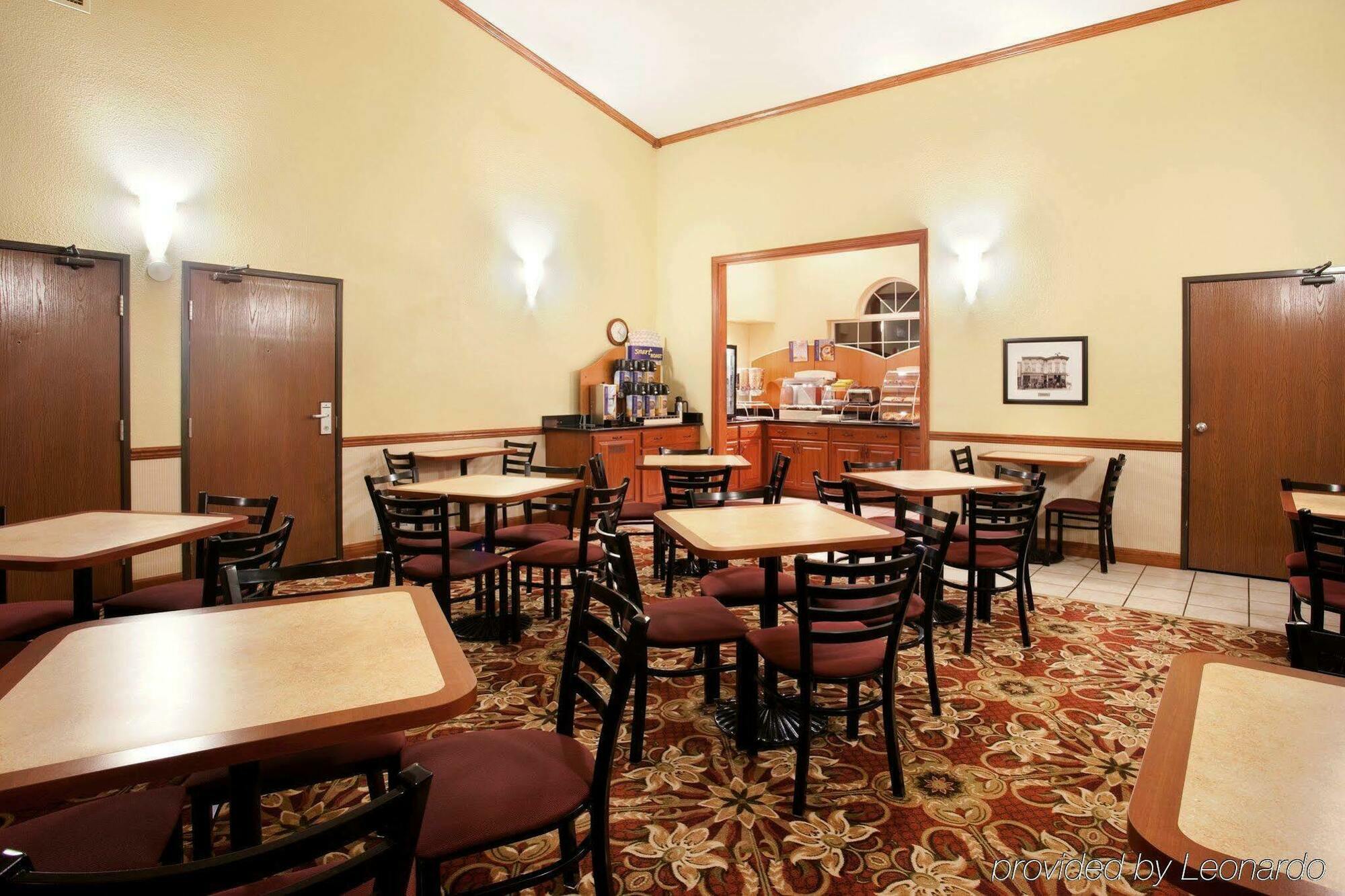 Best Western Watertown Exterior photo